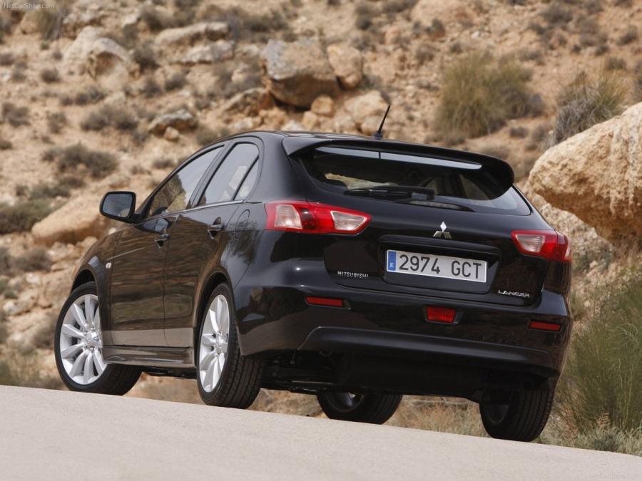  Mitsubishi Lancer Sportback 2008 года  (фото 40 из 42)